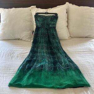 Gorgeous maxi, strapless dress from Moulinette Soeurs